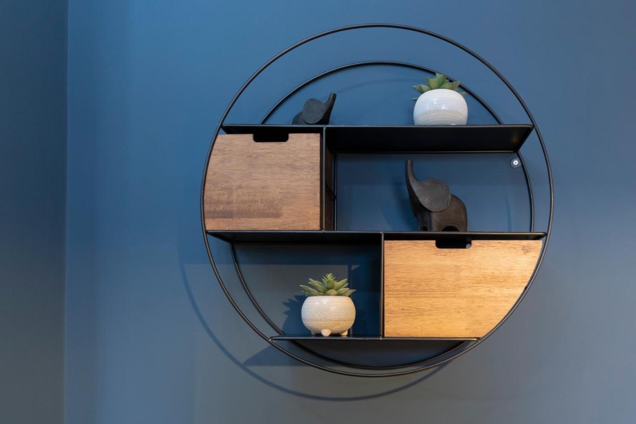 Elliot Oliver - Luxury 2 Bedroom Regency Apartment With Parking & Ev Charger كيلتنهام المظهر الخارجي الصورة