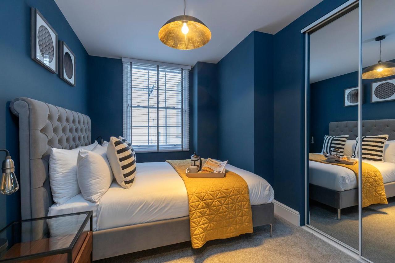 Elliot Oliver - Luxury 2 Bedroom Regency Apartment With Parking & Ev Charger كيلتنهام المظهر الخارجي الصورة